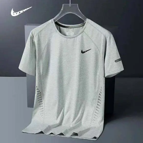 Nike Quick Dry Sports T‑Shirt